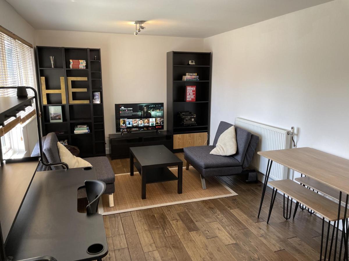 Beautiful Apartment Right Off Of Broadway Market لندن المظهر الخارجي الصورة
