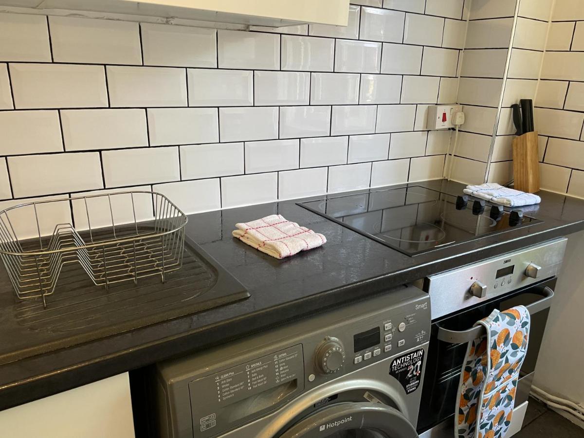Beautiful Apartment Right Off Of Broadway Market لندن المظهر الخارجي الصورة